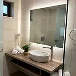 アパートホテル Abaton Luxury チィリヴィ