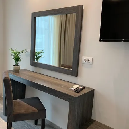 Abaton Luxury 4* טסיליבי